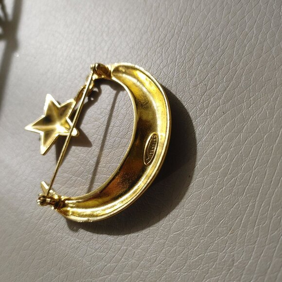 Vittorio Gold Tone Brooch Pin Vintage Crescent Moon Dangling Star Celestial - Picture 9 of 9